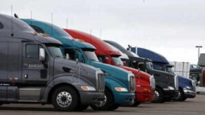 200,000 immigrant truck drivers in jeopardy: Trump’s rule to cancel commercial drivers’ licenses takes effect