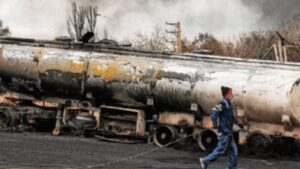 Why Trump may find it hard to reopen Strait of Hormuz