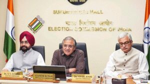 EC meets state officials, focuses on sealing borders | India News