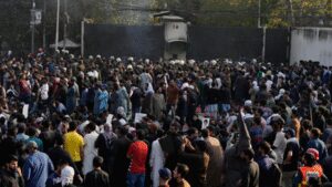 US Marines opened fire on protesters who stormed Karachi consulate: Report