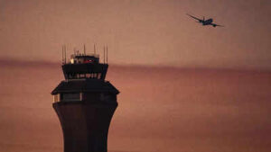 Newark Liberty International Airport: Newark airport evacuates control tower after burning smell; flights briefly halted