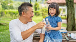 How much water should children drink? 6 hydration tips every parent should know for kids during the heatwave in India |