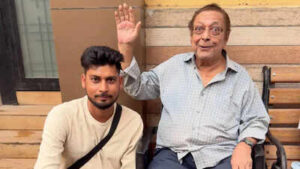 ‘Doctor ke paas jaane ke liye maal chahiye’: Dinesh Hingoo, 86, says he still works for medical expenses; internet urges to help | Hindi Movie News