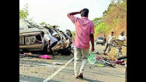 9 tourists from Kerala killed as van plunges into gorge in Tamil Nadu | Coimbatore News