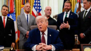 US seizes Iranian ship but both sides say Pakistan talks on