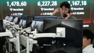Asian Stock Markets: Asian stocks today: Markets mixed as oil prices ease, Iran talks keep investors cautious