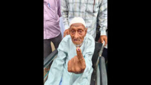 VIP treatment for 104-year-old who fought SIR & won | Kolkata News