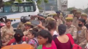 Noida Workers Protest: Fresh workers’ protest erupts in Noida over salary hike demand, police deployed; SP, CPI(M) delegation heads to meet agitators | Noida News