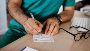 30 doctors took bribe, but government sends only 27 names for action | India News