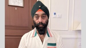 UK Sikh restaurateur Harman Singh calls for kirpan ban, says it is being used against unarmed civilians | World News