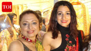 Anita Kanwal reveals daughter Pooja was left shaken by ‘compromise’ demands in showbiz: ‘I left my career at its peak to be with her’ | Hindi Movie News