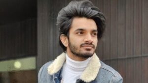 Indian-origin biotech engineer admits exposing himself on Emirates flight to UK | World News