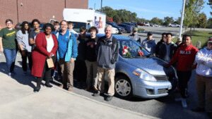 Changing lives: Virginia students repair old cars and donate them to single mothers | World News