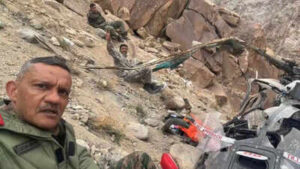 Army Cheetah helicopter carrying Major General crashes in Ladakh, all on board safe