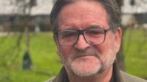Meet Mike Marshall: The former soldier graduating at 69 after leaving school with no qualifications at 15 | World News