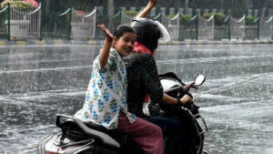 Rain lashes parts of Delhi-NCR; IMD issues red, orange alerts | Delhi News