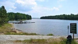 10 largest man-made lakes in Canada: La Grande-3 Reservoir, Lac Seul, Williston Lake and more | World News