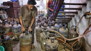 Commercial LPG gets costlier: How much will a 19-kg cylinder cost in your city? Check latest rates