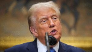 ‘You’re getting discombobulated’: ‘Commander in Chief’ Trump shares AI image of US troops advancing