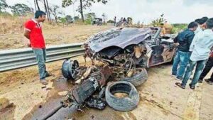 Birthday celebration turns fatal: 2 killed, 1 hurt as speeding BMW crashes into divider on underconstruction Mumbai-Delhi Expressway in Badlapur | Mumbai News