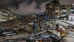 Strong aftershock rocks Caracas as Venezuela battles earthquake aftermath
