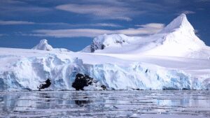 ‘It’s depressing’: A France-sized area of Antarctica’s winter sea ice is missing as temperatures soar 20°C above average |