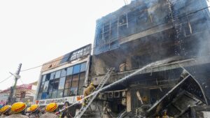 15 dead in Lucknow fire: Building was residential on paper, commercial in reality, says LDA; 16 officials under scanner | Lucknow News