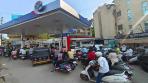 Govt notifies order to cap bulk fuel buys during crunch | India News