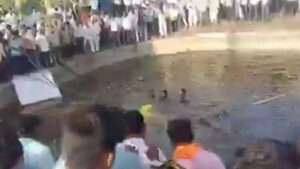 9 killed after pick-up van falls into well in Maharashtra | Pune News