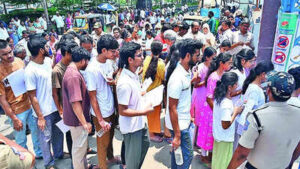 Candidates get 15 minutes extra time for NEET retest | India News