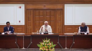 PM Modi chairs EAC meeting, discusses measures to boost India’s economic growth amid global turmoil