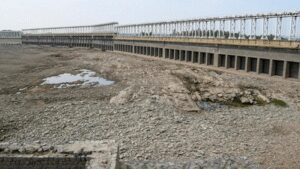 Water in 166 major reservoirs dips to 28% of storage capacity | India News