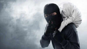 Portuguese proverb of the day: ‘A thief who robs a thief has a hundred years of pardon’ — and the surprising logic behind it