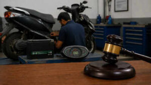 Consumer court orders new battery for faulty EV scooter, awards Rs 15,000 compensation
