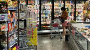 For urban buyers, Saturdays, Sundays witness 2/3rd of weekly spend