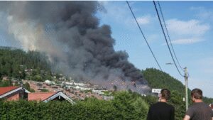 Watch: Largest residential fire in Norway’s modern history destroys at least 100 homes; triggers mass evacuation