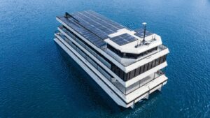 Man built a $15 million solar-powered floating mansion with a swimming pool, five king suites and a rooftop covered in solar panels | World News