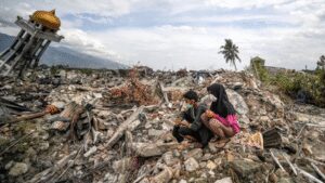 84-year-old woman found alive inside the rubble ‘Like a miracle,’ three days after Indonesia earthquake | World News