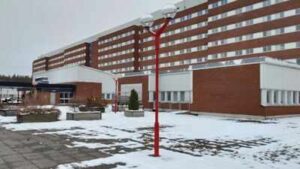 A Swedish hospital stores winter snow under wood chips and pumps its meltwater through the building in summer; in its first year it supplied 93% of cooling demand