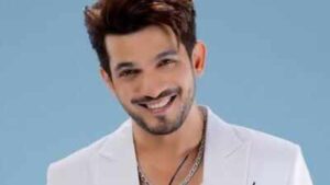 Arjun Bijlani meets with car accident after shoot of OTT show; team confirms actor is safe |