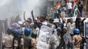 BPSC exam row: Chaotic scenes unfold in Patna as cops & students face-off; all you need to know | India News