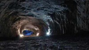In 2006, an Australian caver saw grass moving when there was no wind; digging beneath it revealed Elk River, now one of Victoria’s longest caves