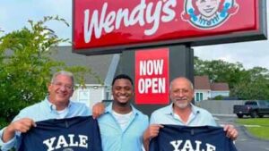 Desouza: From Wendy’s to Yale: Thalles DeSouza survived a shooting, learned English and earned a full scholarship worth over $194,500