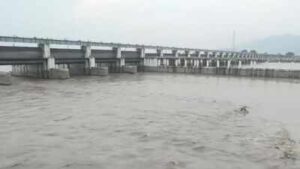 Flood fears in Bihar as several rivers cross danger marks amid Nepal rains | Patna News