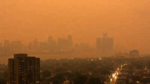 Michigan’s AQI hit 616 after Ontario wildfire smoke crossed into the US; scientists warn a warming climate could make such pollution more common