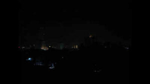 Pakistan power crisis: Karachi residents riot amid outages lasting hours, block major roads
