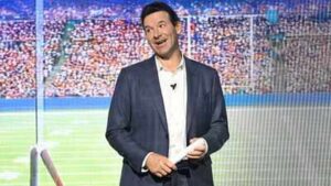 How could Jerry Jones help protect Tony Romo’s CBS broadcasting future amid growing questions? | NFL News