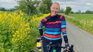 UK woman whose life was ‘saved’ by a cancer trial cycles 186 miles to thank the hospital that gave her hope﻿ | World News