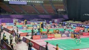 From watching Shin-chan, Doraemon and K-dramas to translating shuttlers’ words for the world: How young interpreters found their way to badminton’s biggest stage | Badminton News