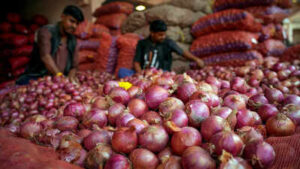 Onion prices still make eyes water despite Centre’s Rs 35/kg buffer sale